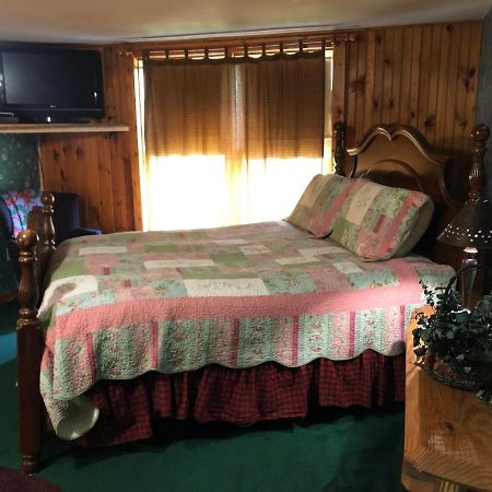 פיג'ן פורג' Smokies Bed And Breakfast - Evergreen Cottage Inn מראה חיצוני תמונה