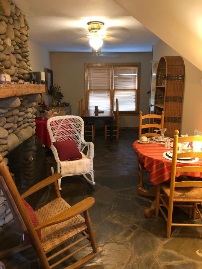 פיג'ן פורג' Smokies Bed And Breakfast - Evergreen Cottage Inn מראה חיצוני תמונה