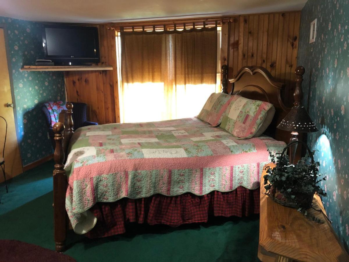 פיג'ן פורג' Smokies Bed And Breakfast - Evergreen Cottage Inn מראה חיצוני תמונה