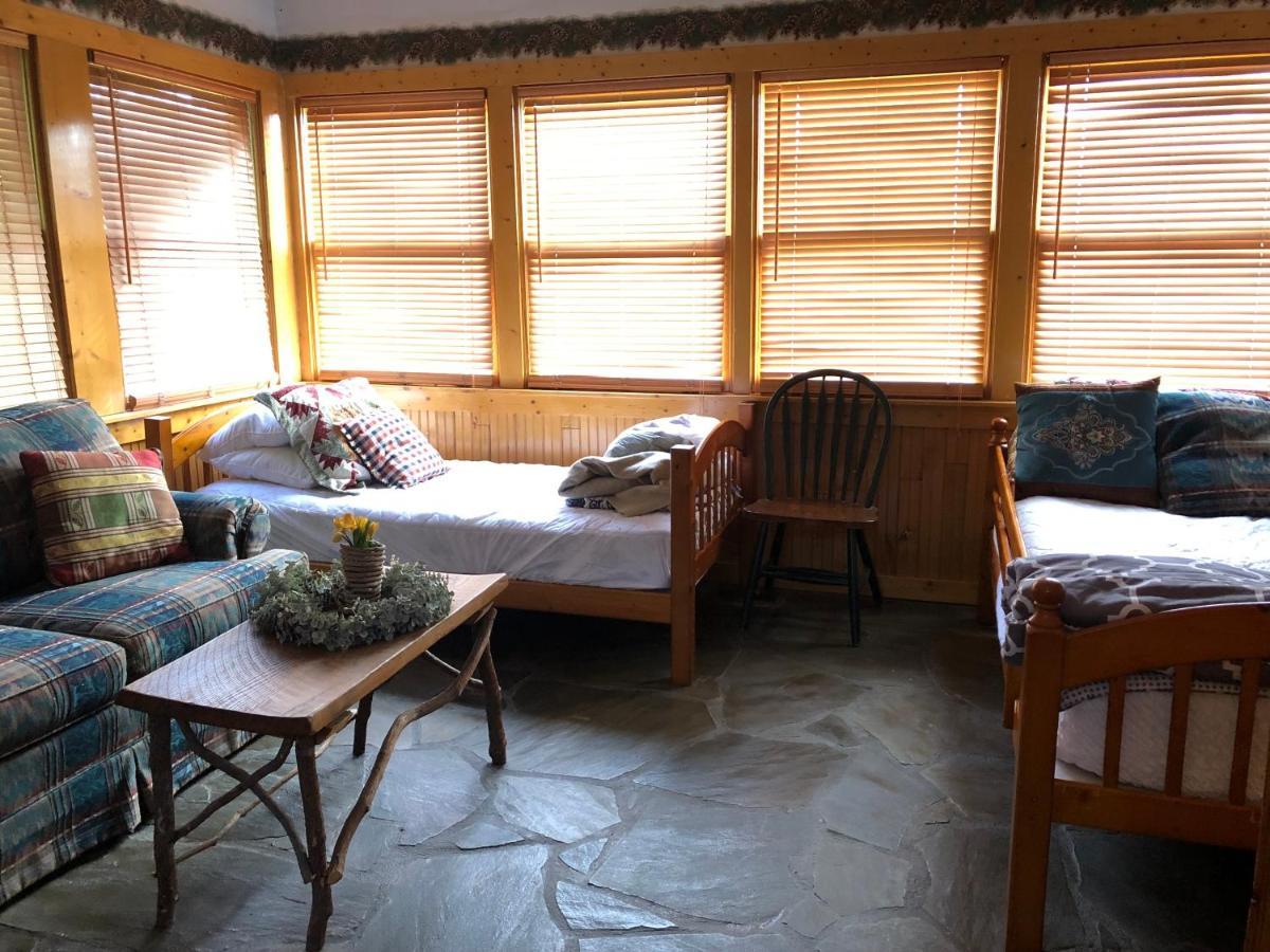 פיג'ן פורג' Smokies Bed And Breakfast - Evergreen Cottage Inn מראה חיצוני תמונה
