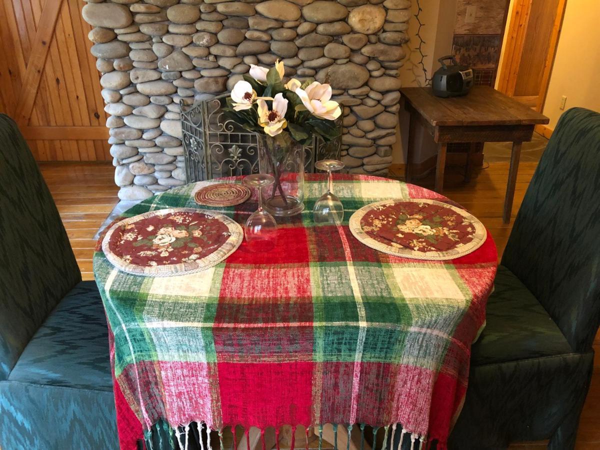 פיג'ן פורג' Smokies Bed And Breakfast - Evergreen Cottage Inn מראה חיצוני תמונה