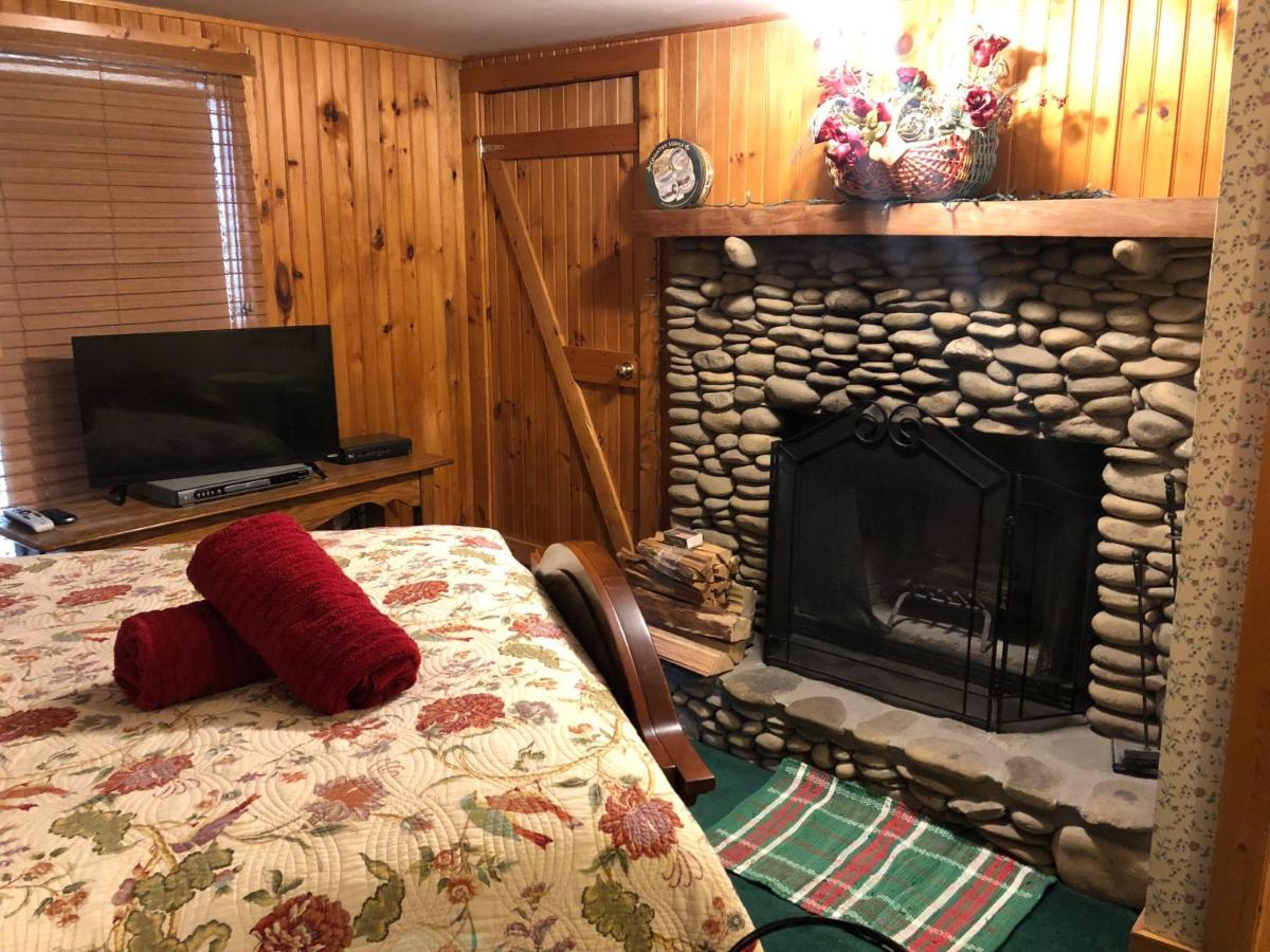 פיג'ן פורג' Smokies Bed And Breakfast - Evergreen Cottage Inn מראה חיצוני תמונה