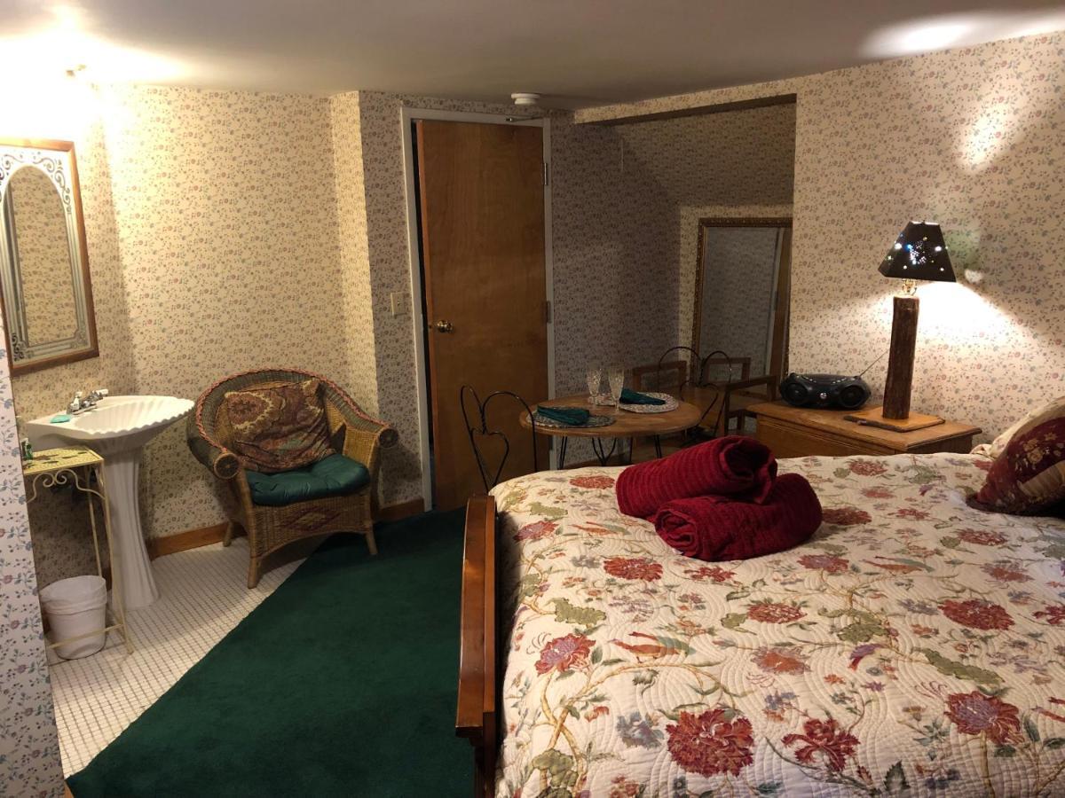פיג'ן פורג' Smokies Bed And Breakfast - Evergreen Cottage Inn מראה חיצוני תמונה