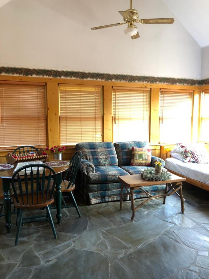 פיג'ן פורג' Smokies Bed And Breakfast - Evergreen Cottage Inn מראה חיצוני תמונה